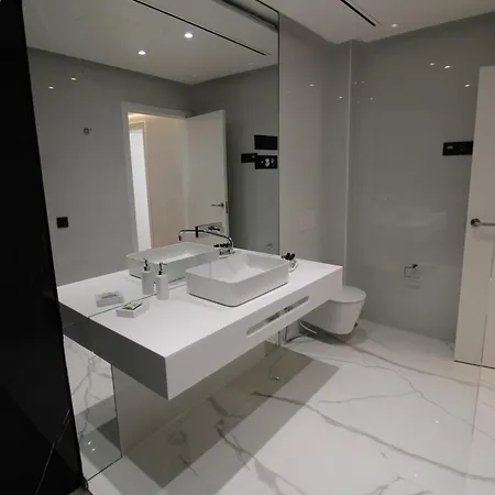 Apartment Your In Lisbon!